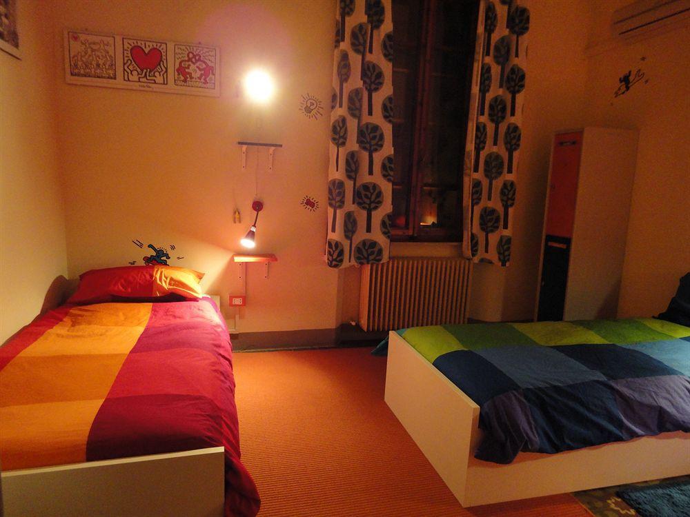 Hostel Pisa Tower Экстерьер фото